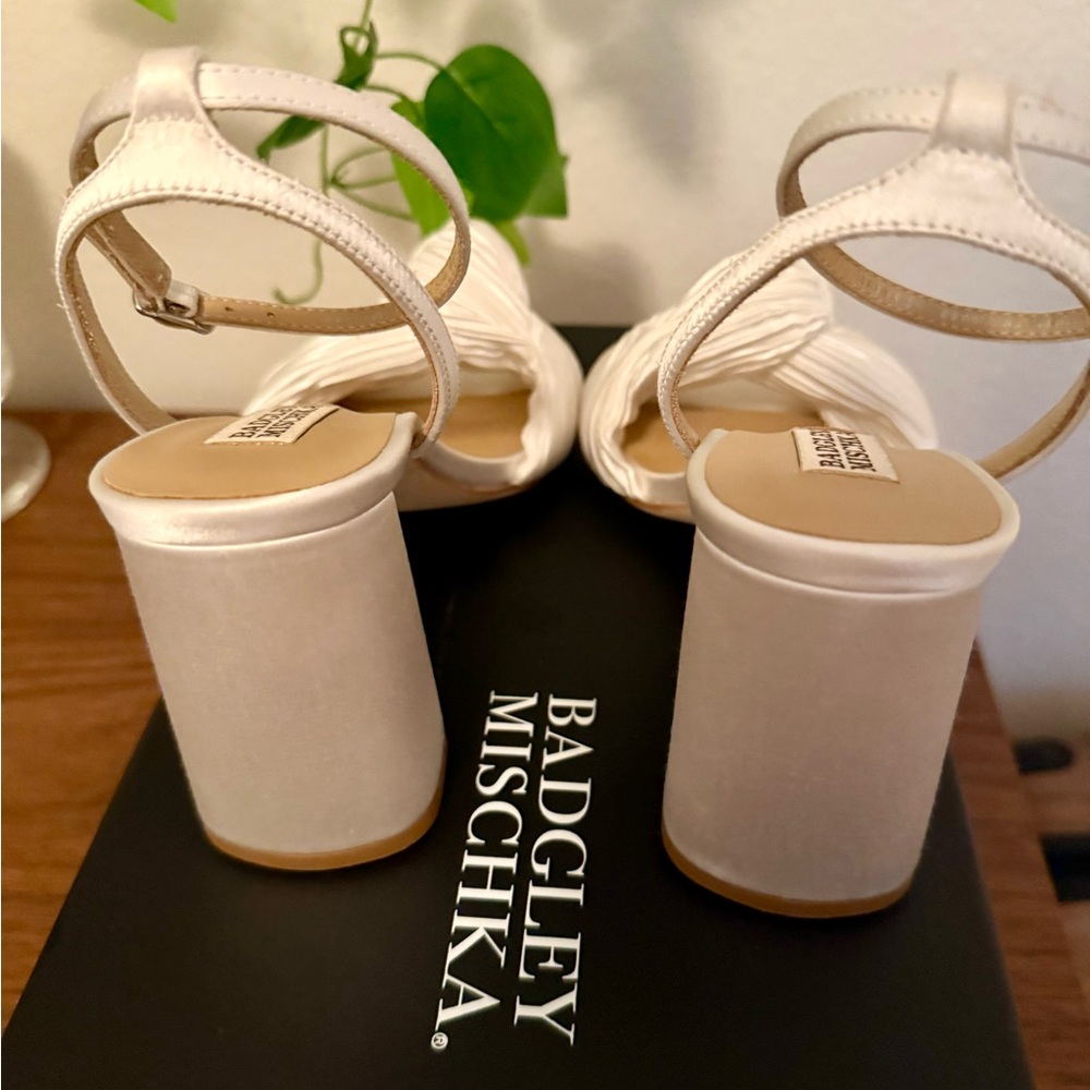 Badgley Mischka Dafne: White Satin Block Heel Sandal - Picture 5 of 5